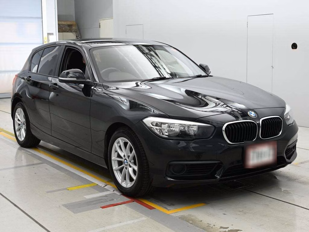 BMW 1-SERIES