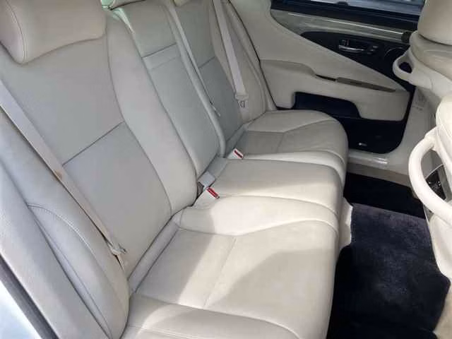 Lexus LS600h