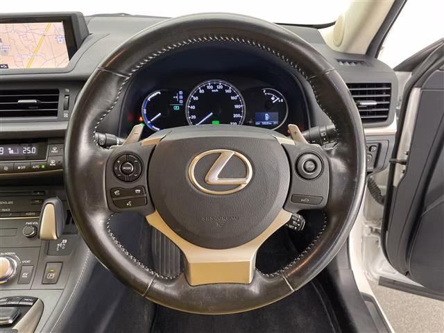 Lexus CT200h