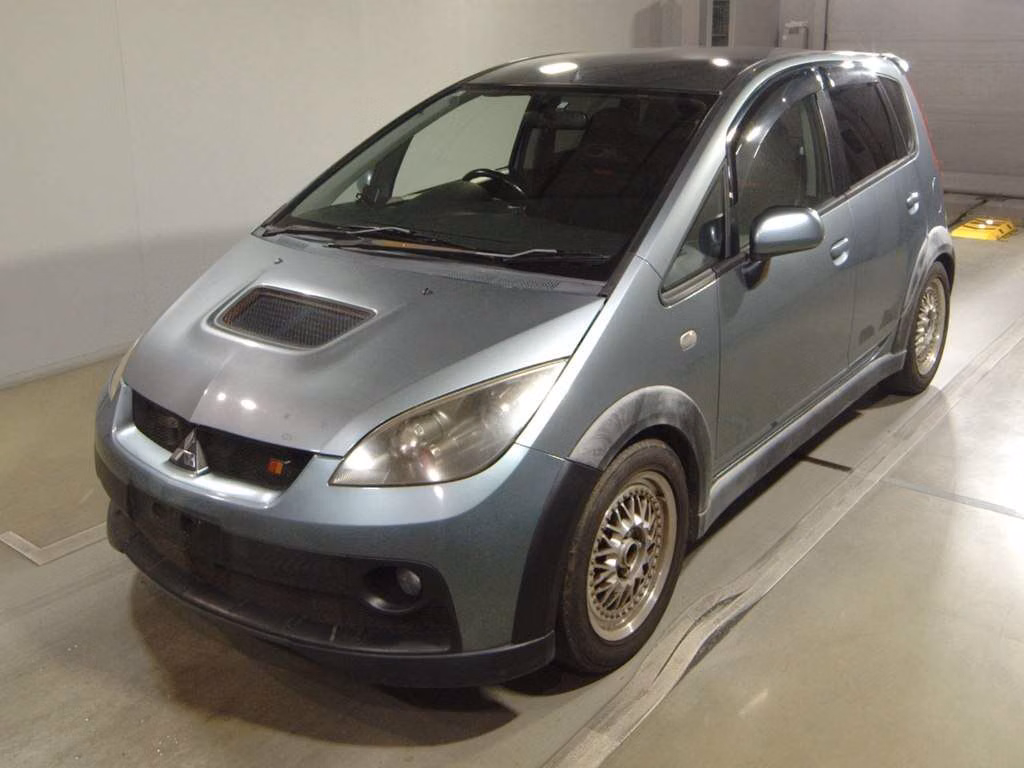 MITSUBISHI COLT