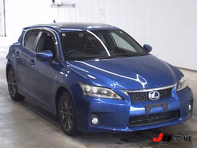 LEXUS CT200H