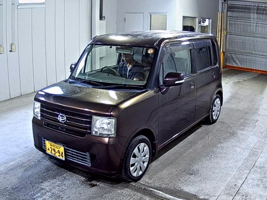 DAIHATSU MOVE CONTE