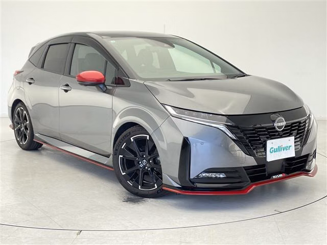 Nissan Aura