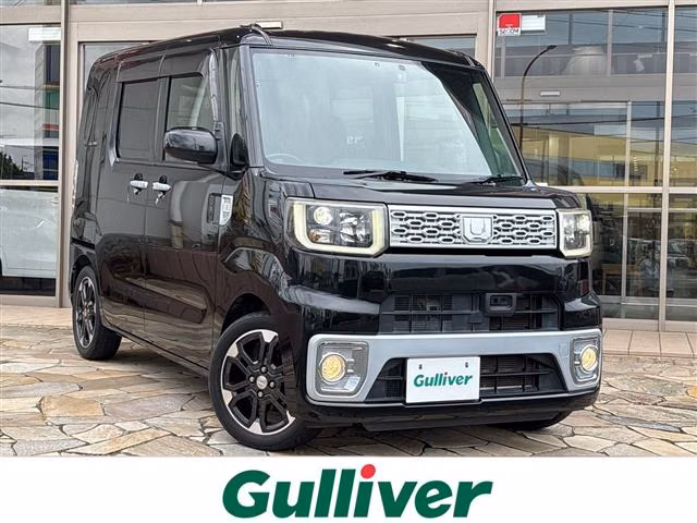 DAIHATSU WAKE