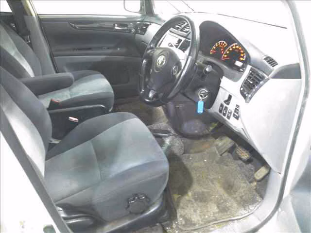 Toyota Ipsum