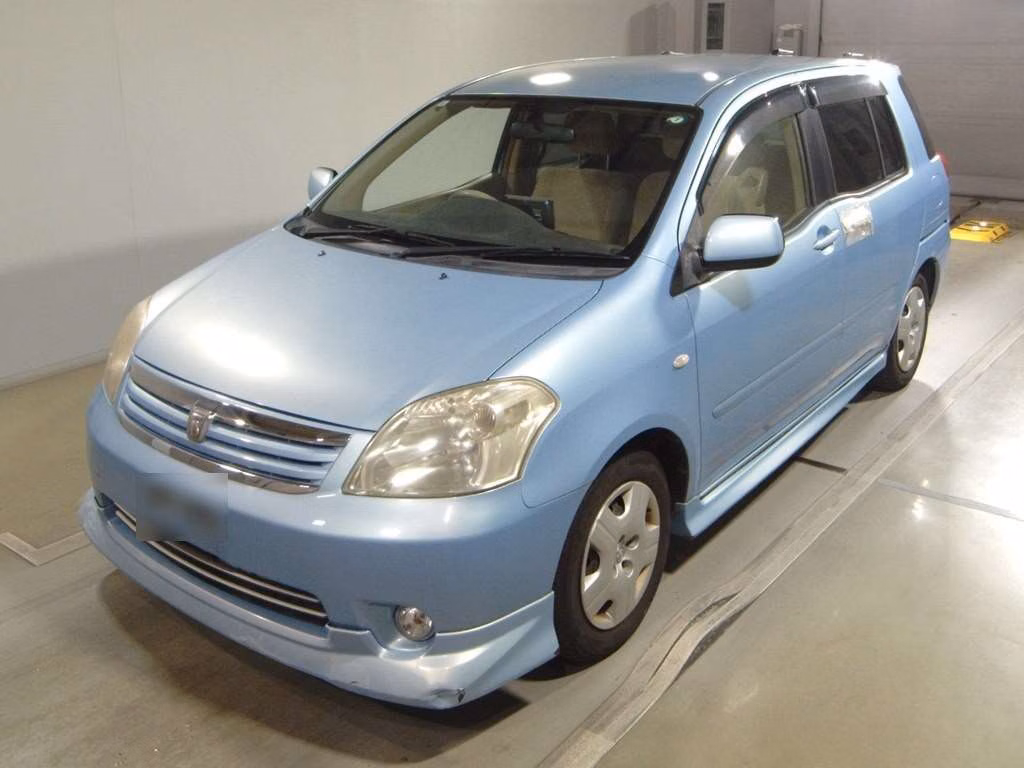 TOYOTA RAUM