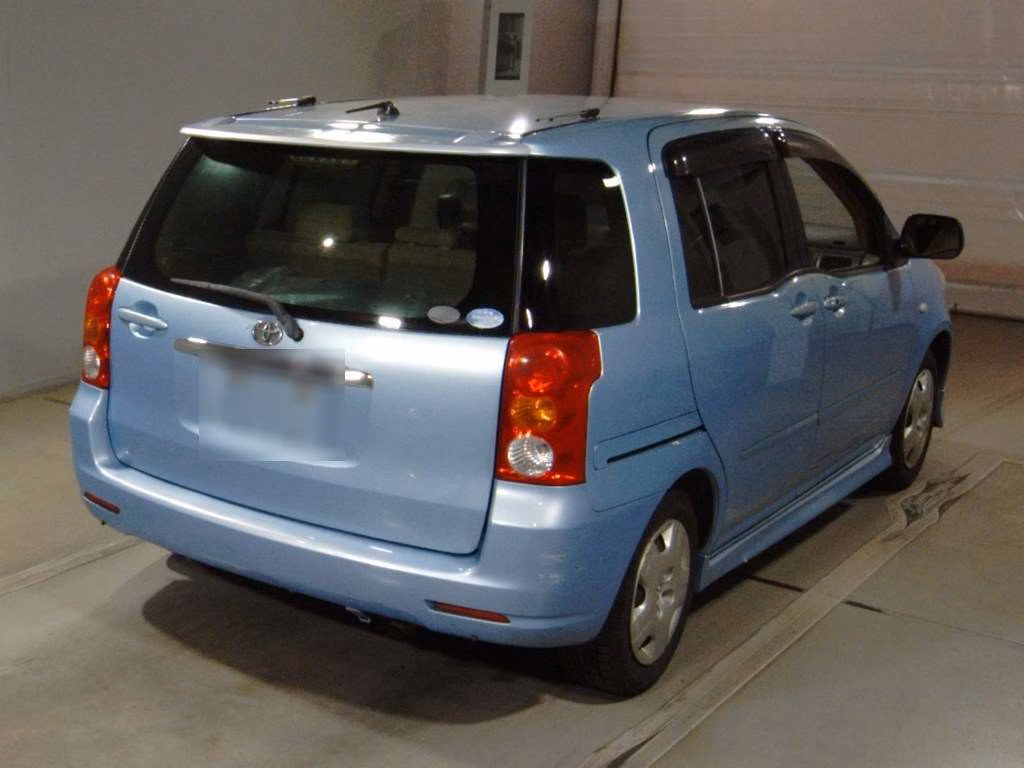 TOYOTA RAUM