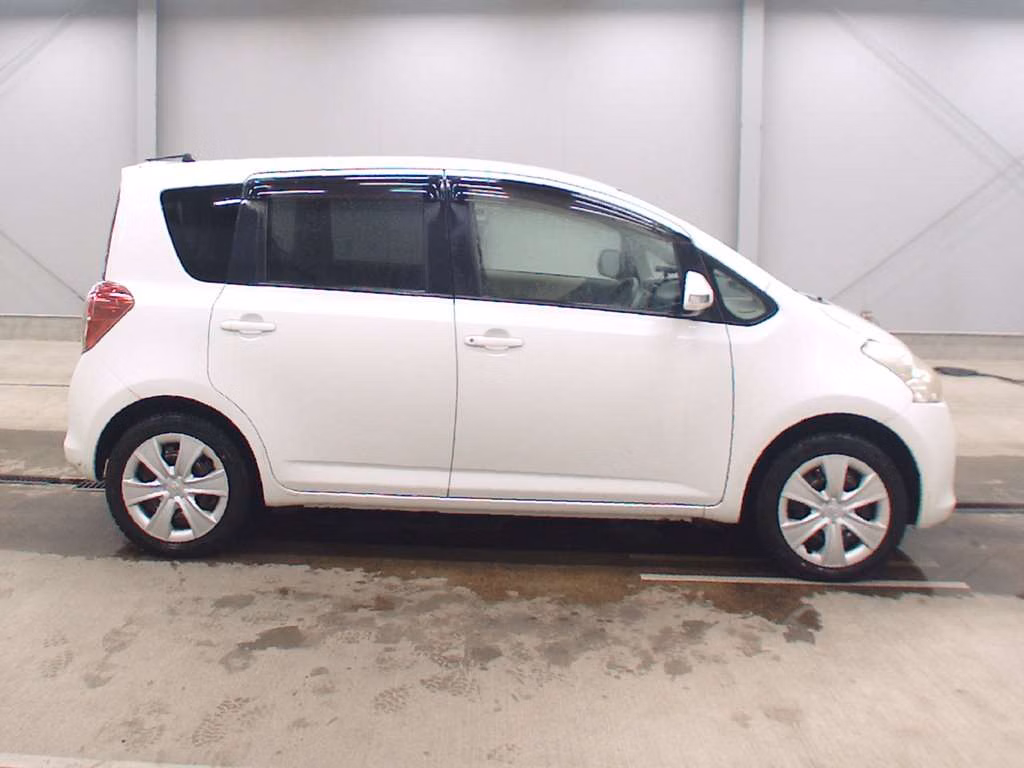 TOYOTA RACTIS