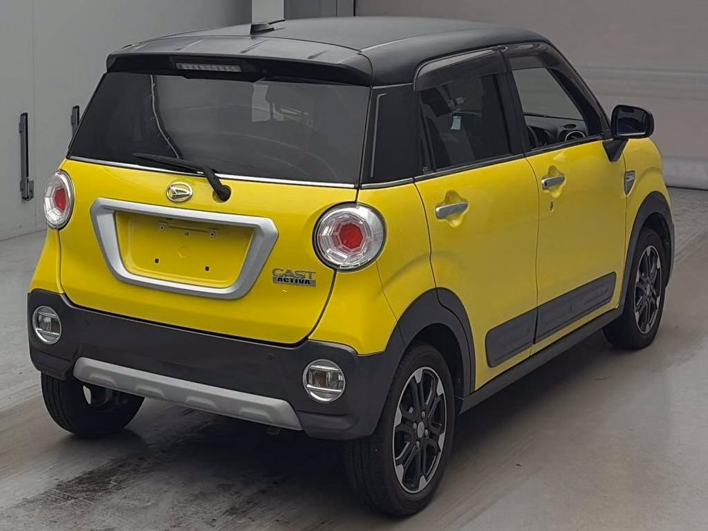 DAIHATSU CAST