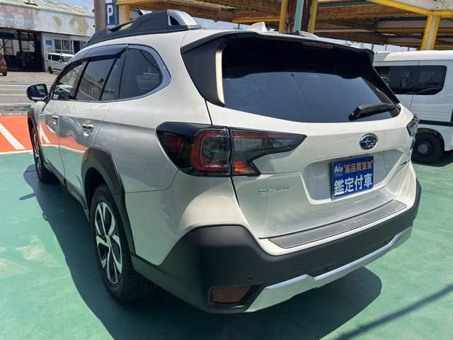 SUBARU OUTBACK