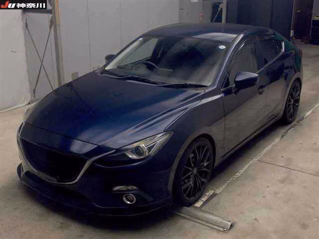 MAZDA AXELA