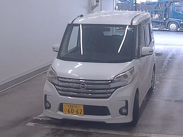 NISSAN DAYZ ROOX