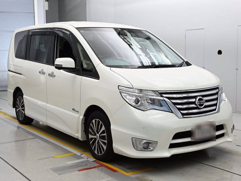 NISSAN SERENA