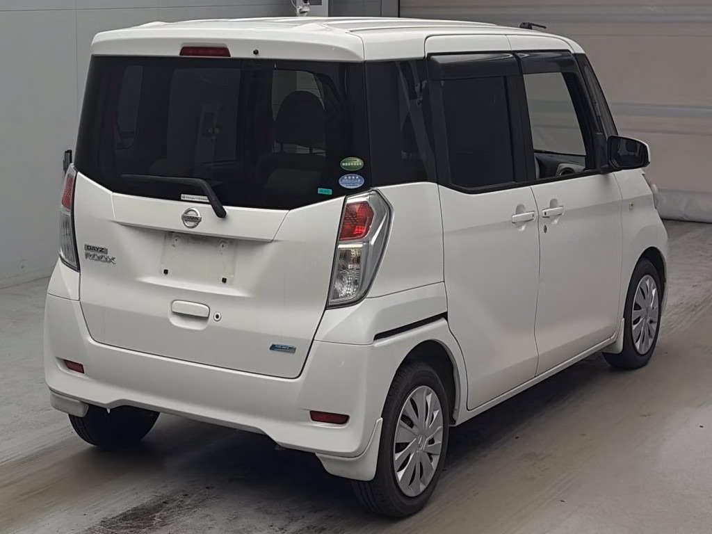NISSAN DAYZ ROOX
