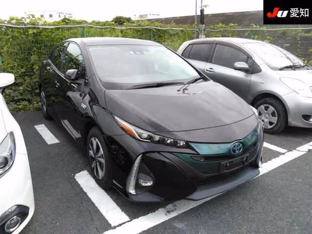 TOYOTA PRIUS PHV