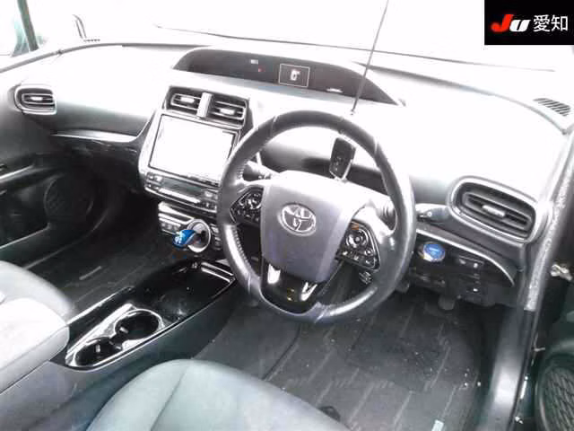 TOYOTA PRIUS PHV