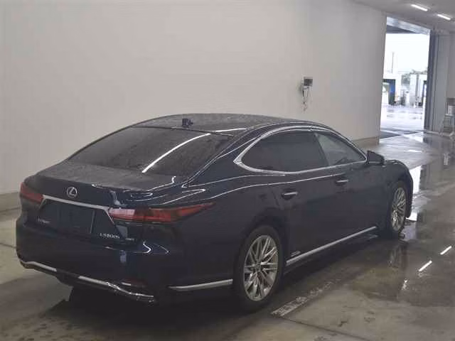 Lexus LS500h