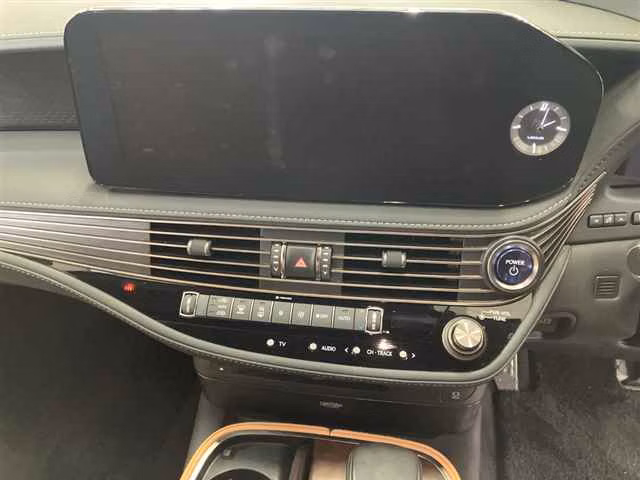 Lexus LS500h