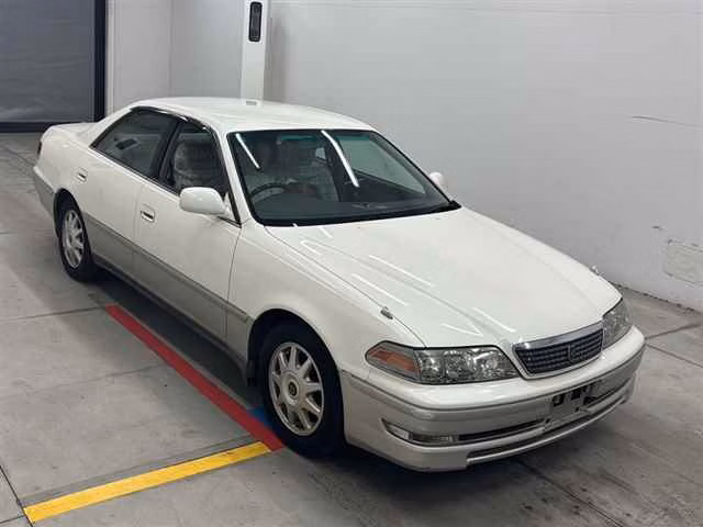 TOYOTA MARK II