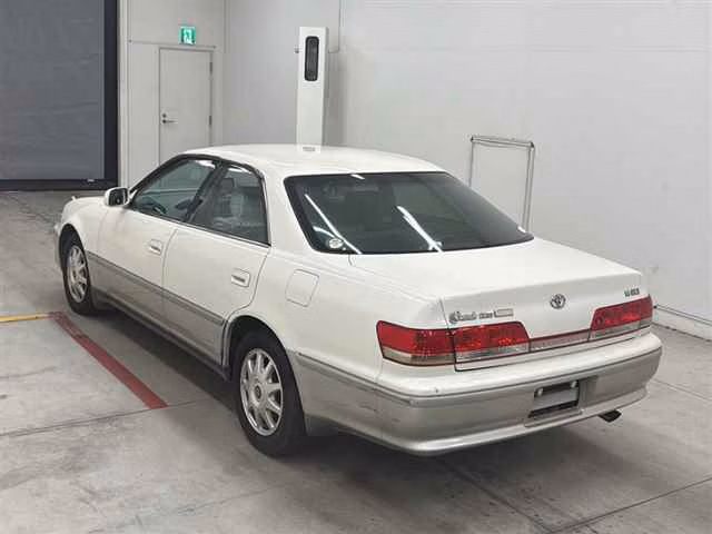 TOYOTA MARK II
