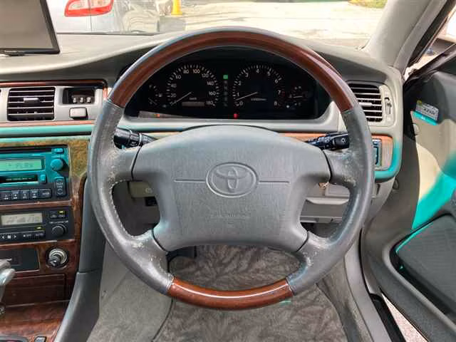 TOYOTA MARK II