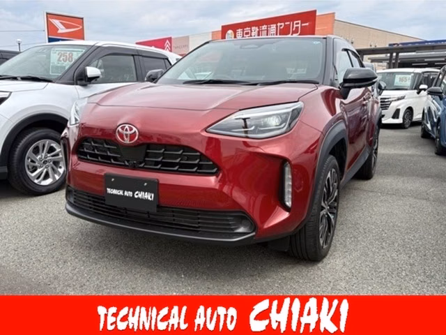 TOYOTA YARIS CROSS