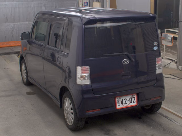 DAIHATSU MOVE CONTE