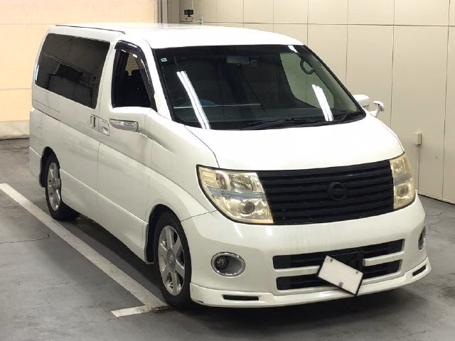 NISSAN ELGRAND