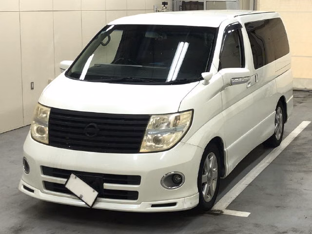 NISSAN ELGRAND