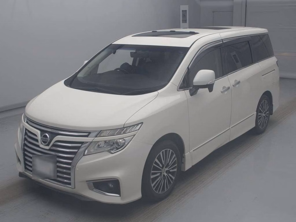 NISSAN ELGRAND