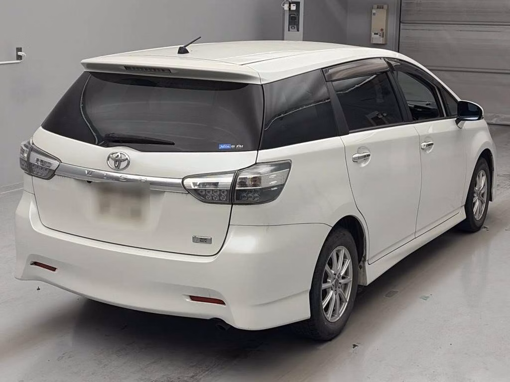 TOYOTA WISH