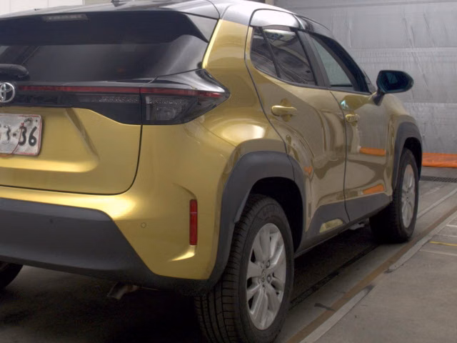 TOYOTA YARIS CROSS