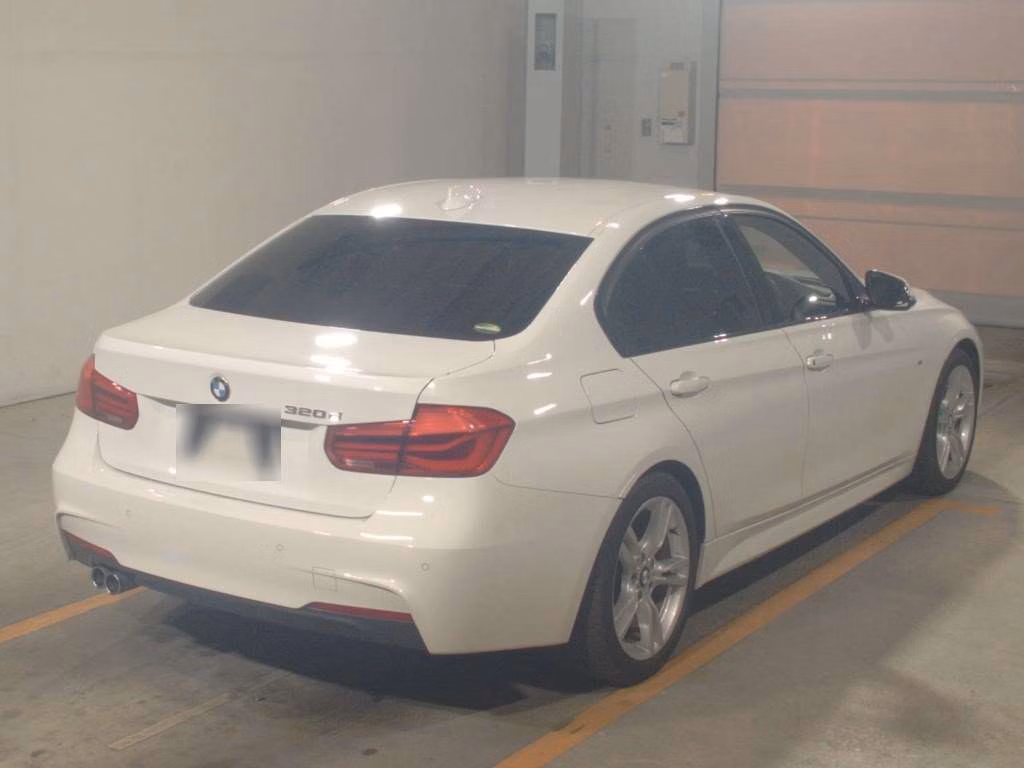 BMW 3-SERIES