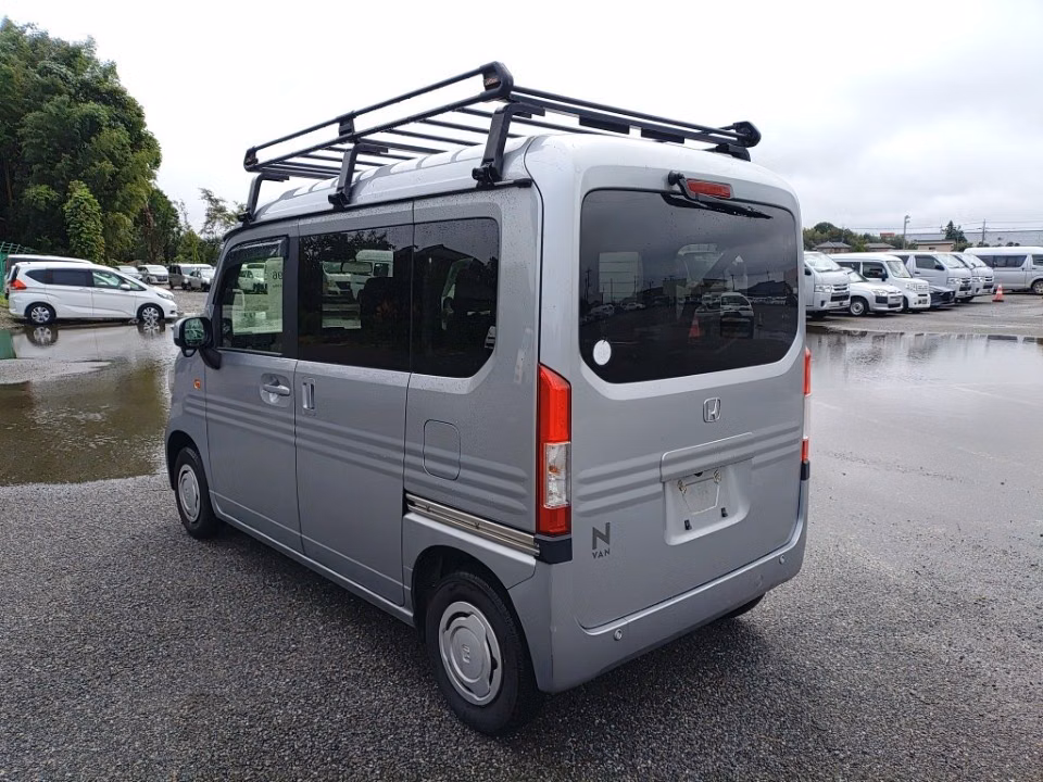 HONDA N-VAN