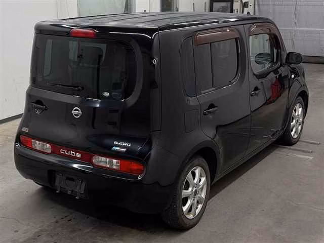 NISSAN CUBE