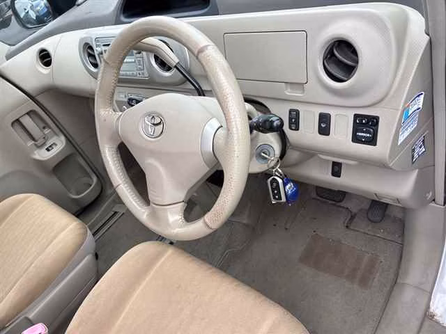 TOYOTA PORTE