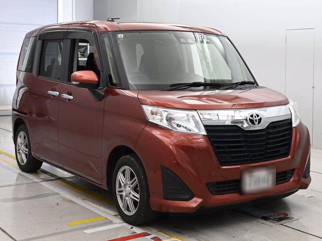 TOYOTA ROOMY