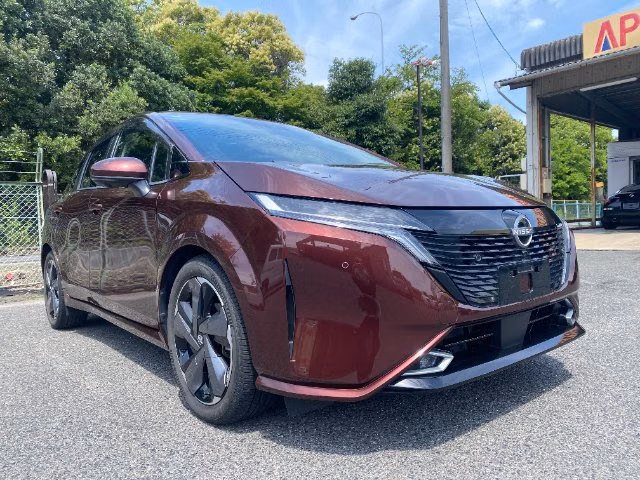 Nissan Aura