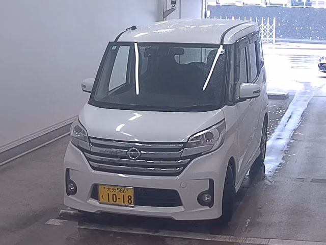 NISSAN DAYZ ROOX