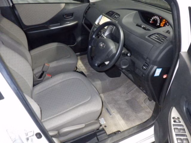 TOYOTA RACTIS