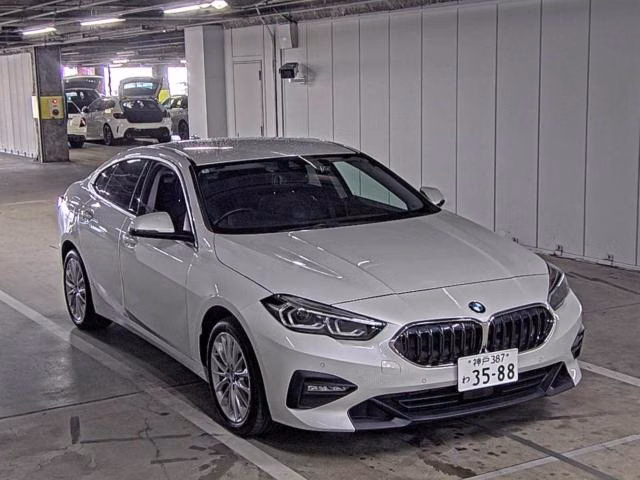 BMW 1-SERIES