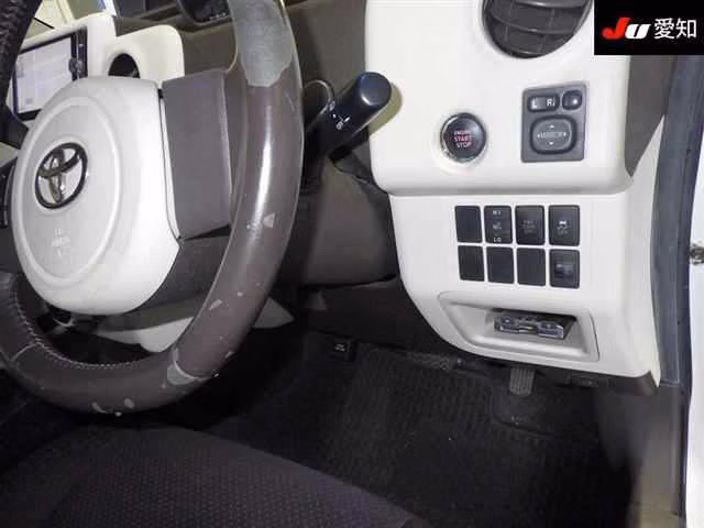 TOYOTA SPADE