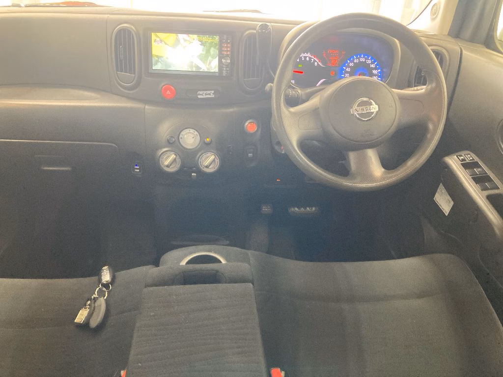NISSAN CUBE