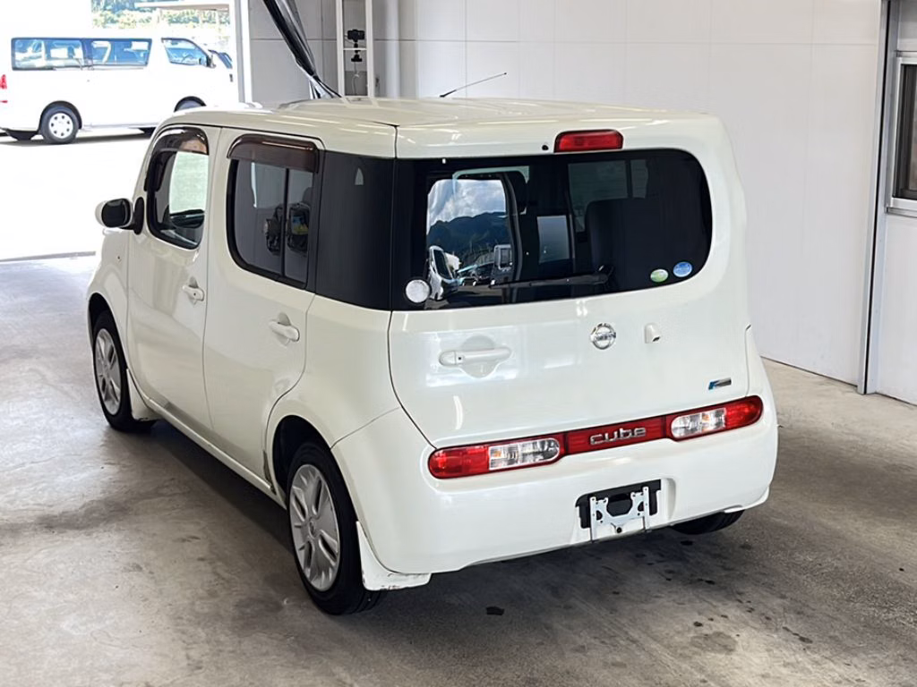 NISSAN CUBE