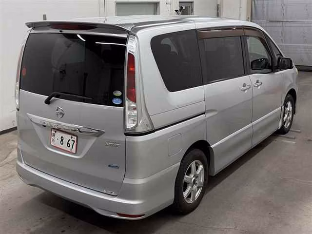 NISSAN SERENA