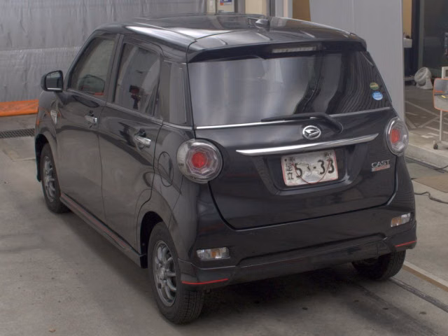 DAIHATSU CAST