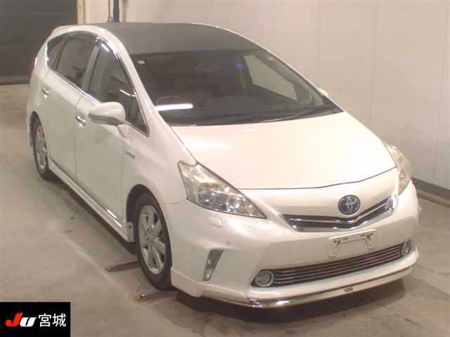 TOYOTA PRIUS ALPHA