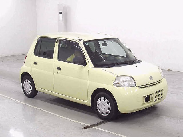 DAIHATSU ESSE