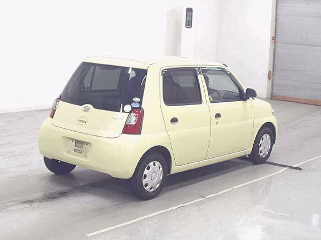 DAIHATSU ESSE