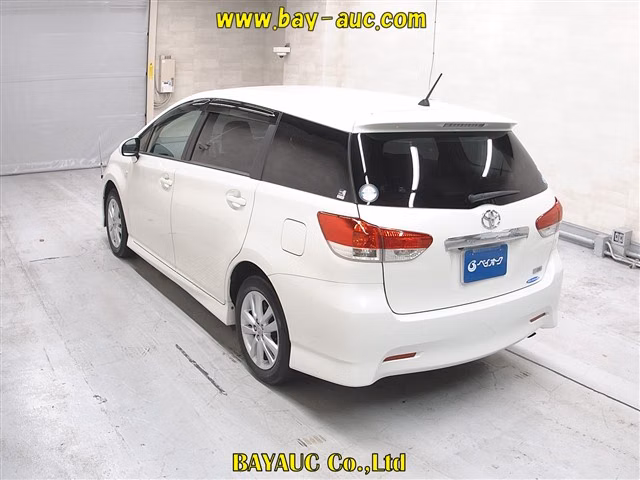 TOYOTA WISH